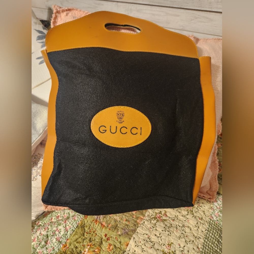 Vintage Gucci Tote (felt)